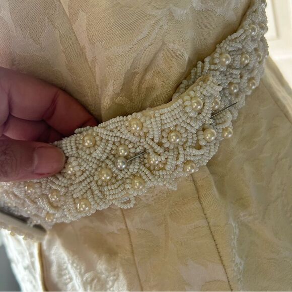 Vintage Handmade 1970s Brocade Ivory Mini Wedding Dress with Beaded Belt - Picture 7 of 10